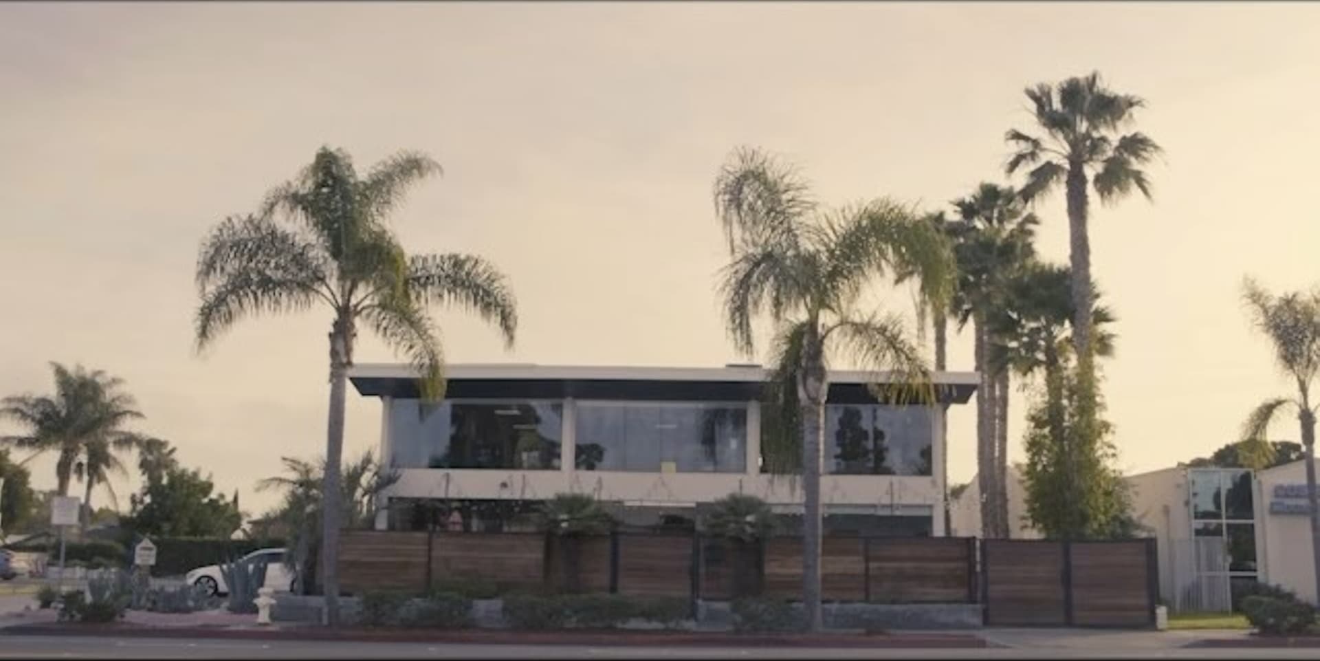 Outside view of the Footprints In The Sand 2 Recovery campus.